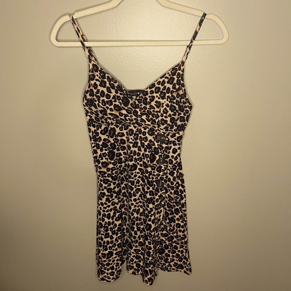 Cheetah Print Button Down “derek heart” Dress 😍
